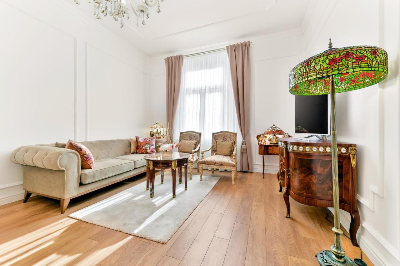 Luxury Class Apartment - 1St Floor, Large Apartment, Downtown, Newly Renovated, Fast Wifi, 4X Air Conditioning Zagabria Esterno foto