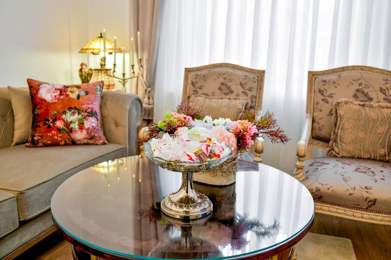 Luxury Class Apartment - 1St Floor, Large Apartment, Downtown, Newly Renovated, Fast Wifi, 4X Air Conditioning Zagabria Esterno foto